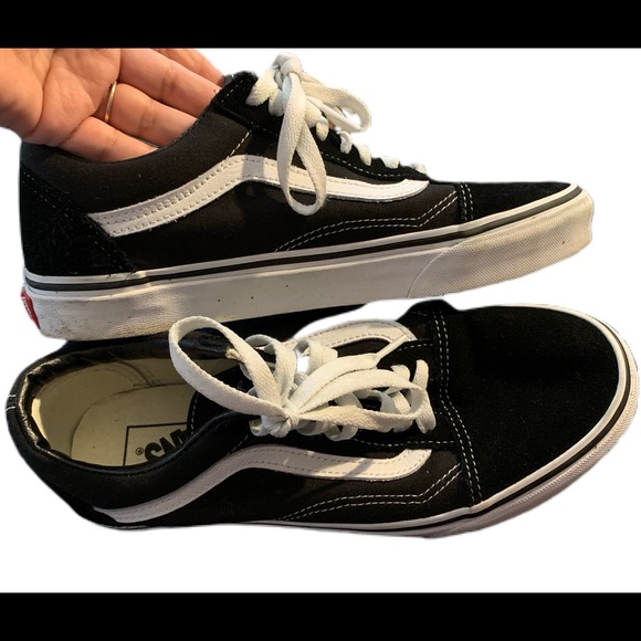 Vans Shoes - VANS SHOES SIZE 8.5